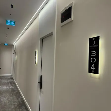 Jurgen Hotel