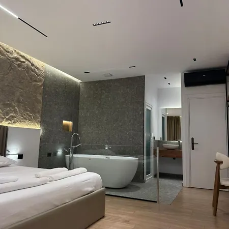 Jurgen Hotel 3*
