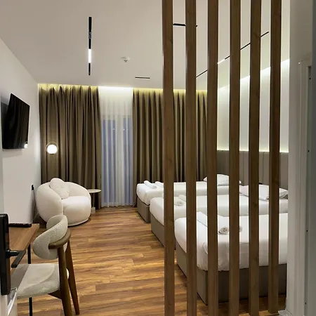 Jurgen Hotel