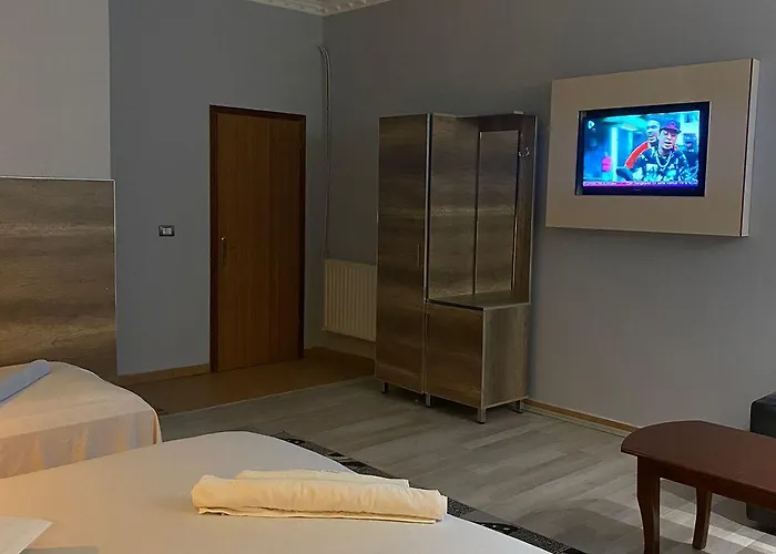 Jurgen Hotel