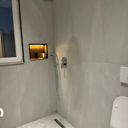 Jurgen 3* Lezhë