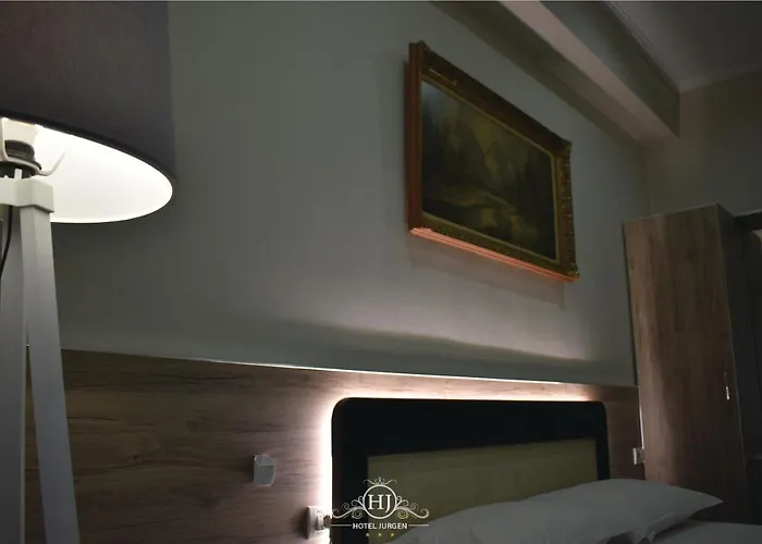 Jurgen Hotel
